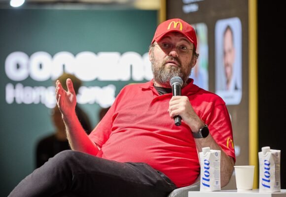 Cardano slumps under 20 cents as Hoskinson says he is ‘taking a break’ after warning of ecosystem failures