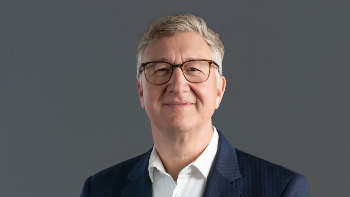 “Huge wave coming over financial services industry,” says boss of “Europe’s first AI-native bank”