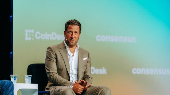 Barstool’s Portnoy plans to hold bitcoin down to zero after timing it wrong every time